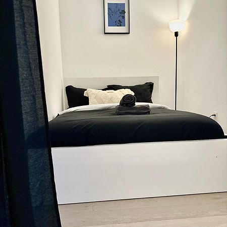 Elegant Condo Near Eaton Centre Mall Toronto Bagian luar foto